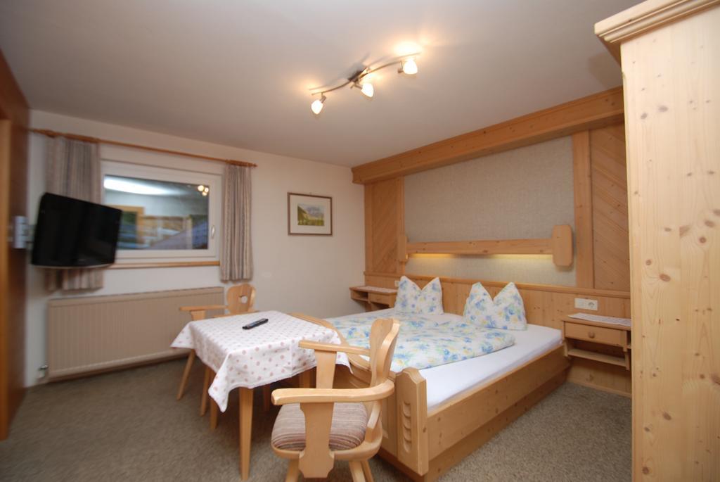 Ferienwohnung Pension Tirol Bichlbach Quarto foto